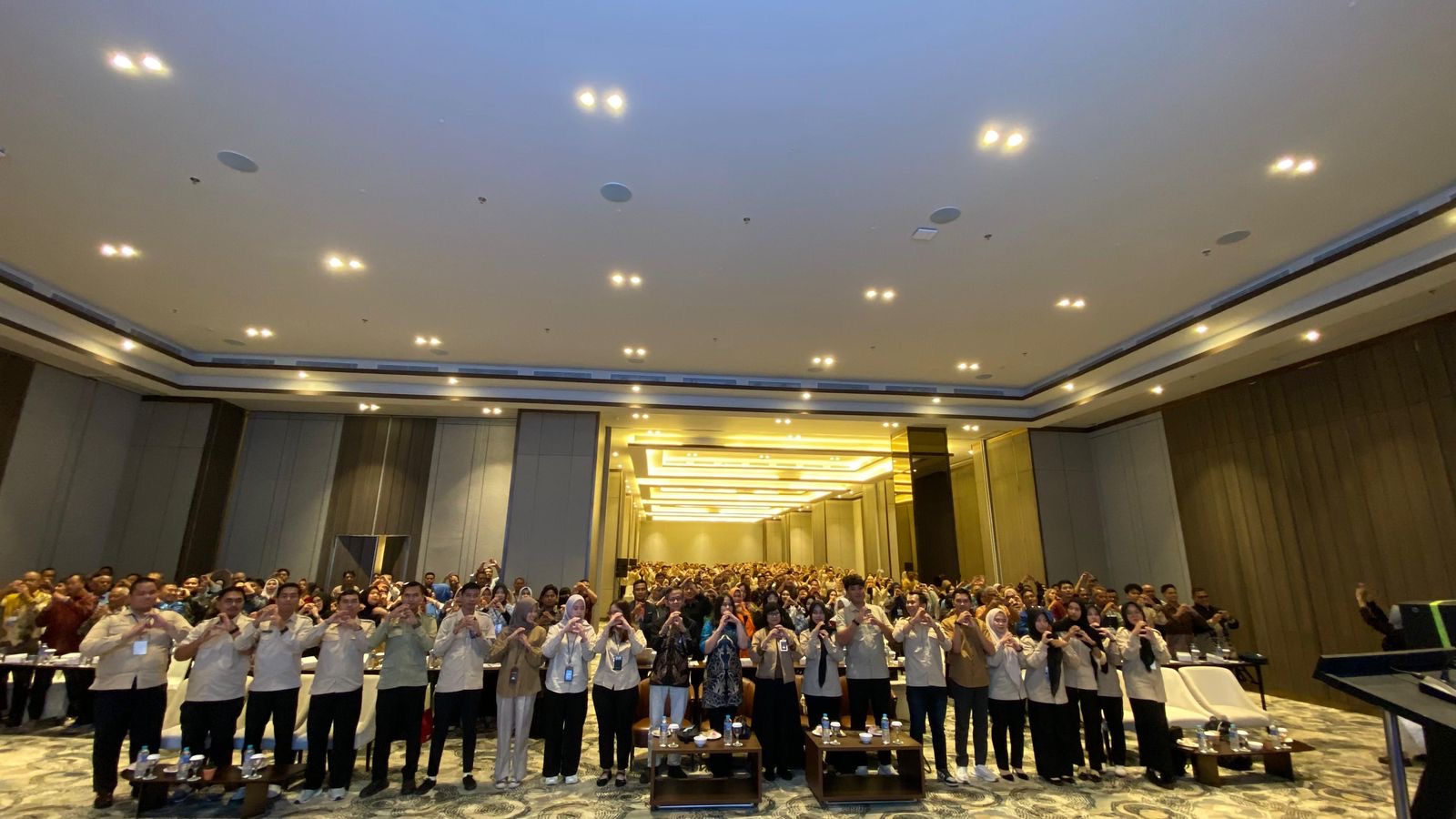 0226870c-e0bc-4dfa-9f89-90ae16719d7a