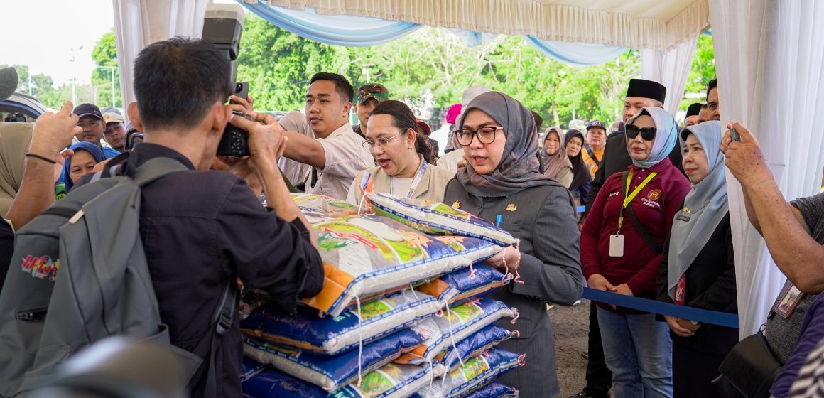 b7c44c40-121d-43f5-8d7b-fa4b56ee6d8a