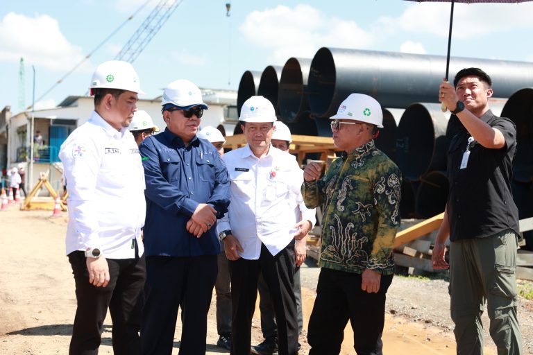 Proyek Jembatan Penghubung Kotabaru-Batulicin terus Dikebut.