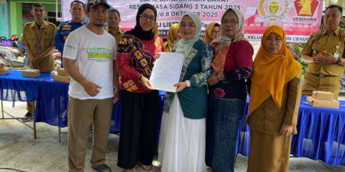 RESES: Anggota DPRD Banjarmasin Neli Listriani menggelar kegiatan Penelaahan dan Aspirasi Masyarakat Dapil Banjarmasin Barat di Jalan Belitung Darat Gang Karya 7 RT 13 RW 01 Kelurahan Kuin Cerucuk, Kecamatan Banjarmasin Barat.(Foto: Istimewa)